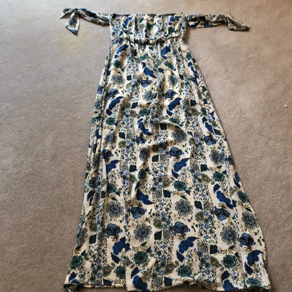 Altar’d State Maxi - Picture 1 of 4